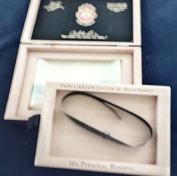 Don Carlos Personal Reserve cigar box - Picture 3 of 9